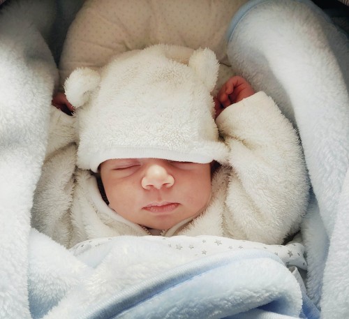 Blog Bambiboo - Wyprawka zimowa dla noworodka - jakie ubranka powinno się kupić?